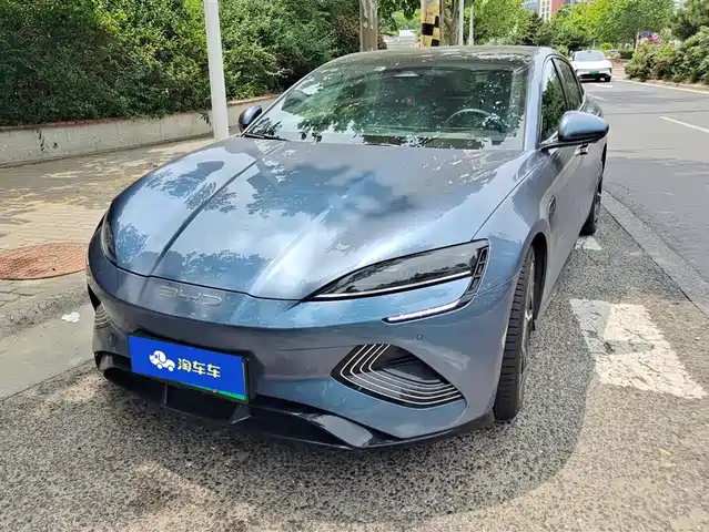 BYD Seal 2022 700km Long Range RWD Edition