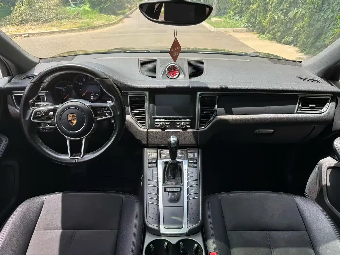 Porsche Macan 2016 Macan 2.0T фото 7