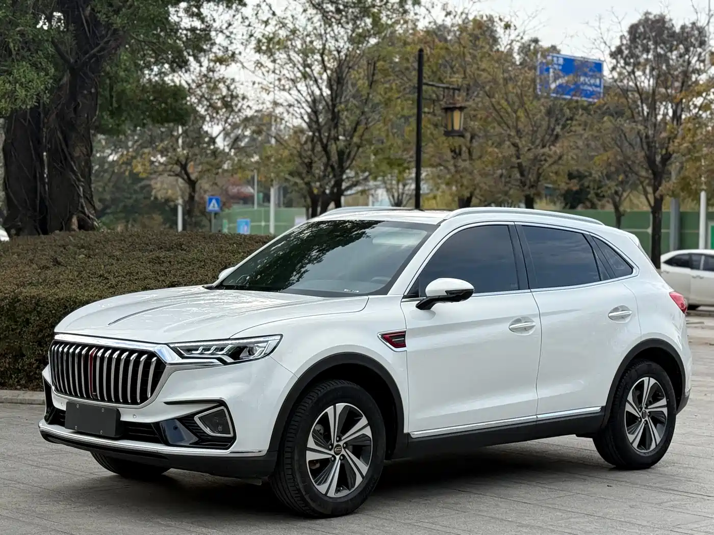 Hongqi HS5 2019 2.0T Smart Connect Enjoy Edition