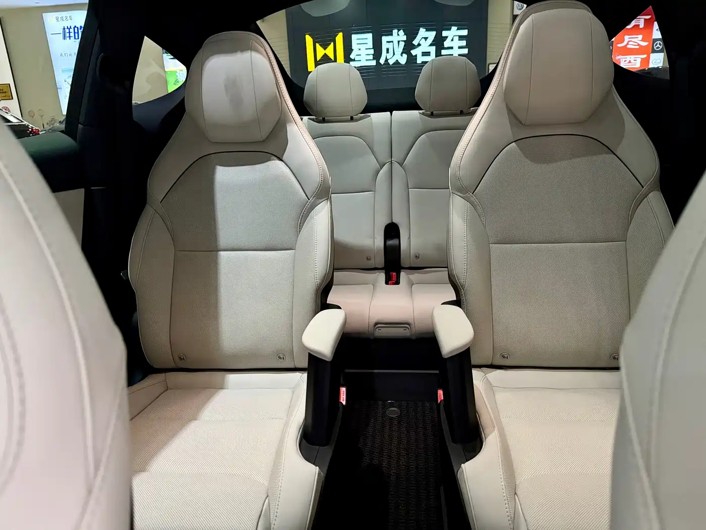 Tesla Model Y L 2026 2025 Facelift Long Range AWD