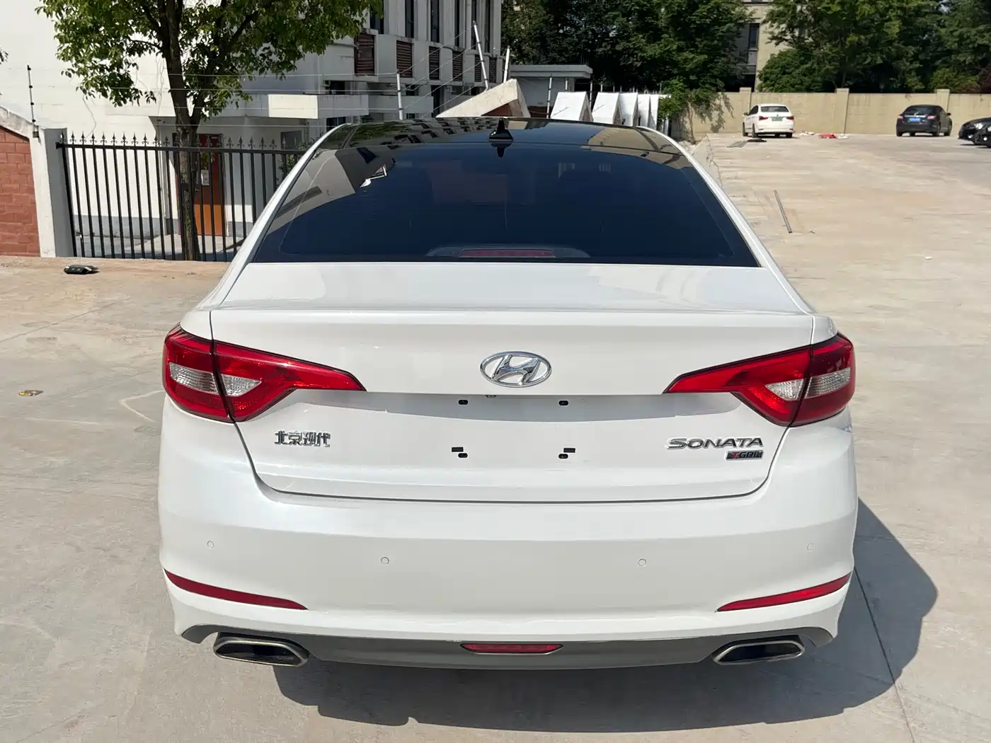 Hyundai Sonata 2015 1.6T GLS Smart фото 4