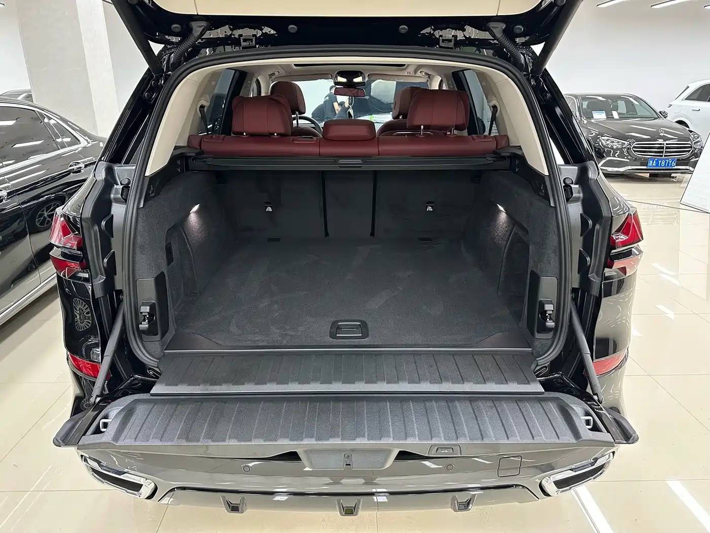 BMW X5 2026 2025 Model xDrive 30Li Exclusive M Sport Blackout Package