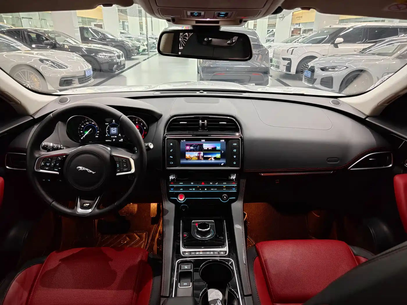 Jaguar F-PACE 2017 2016 3.0 SC 4WD R-Sport