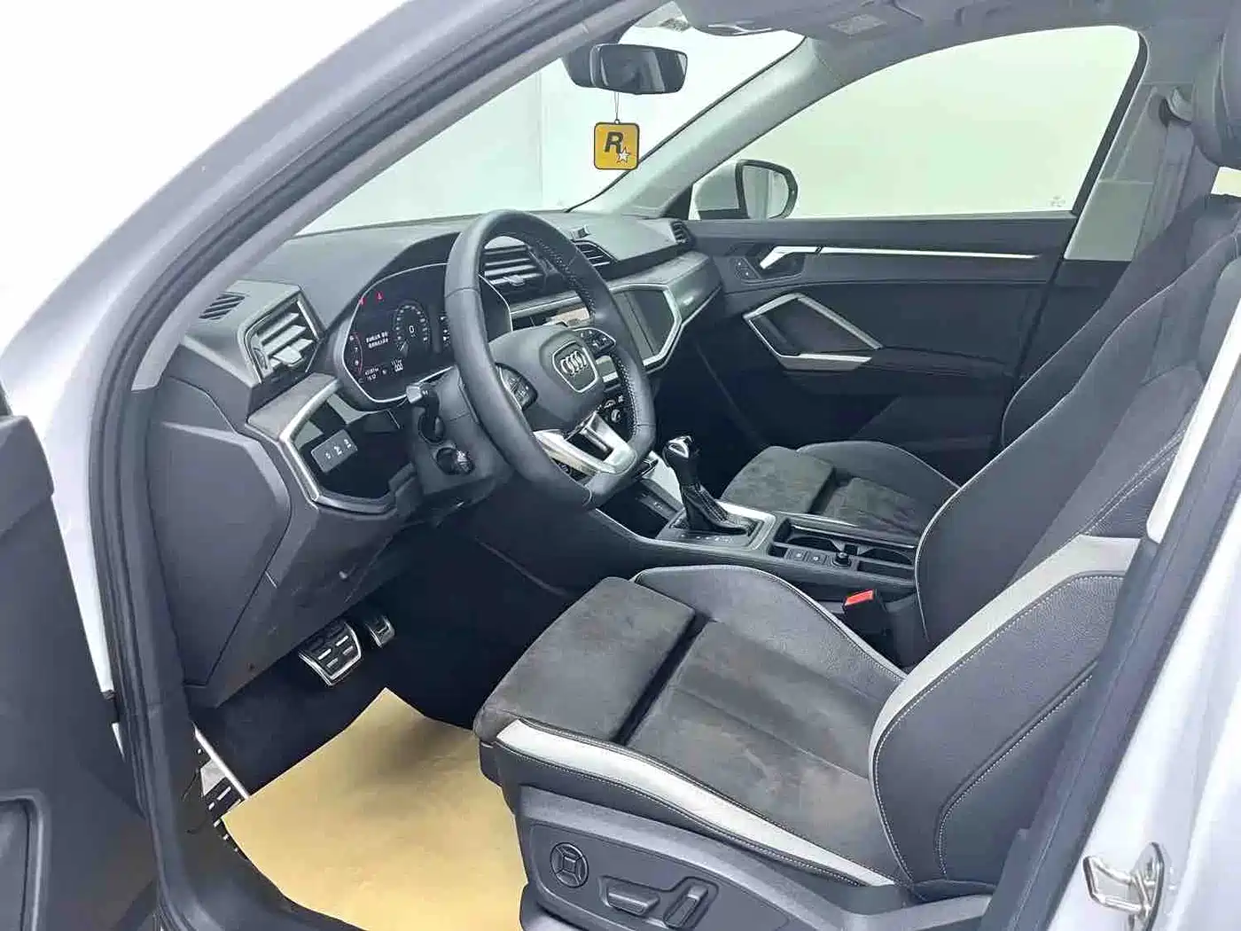 Audi Q3 2020 40 TFSI Fashion Dynamic фото 6