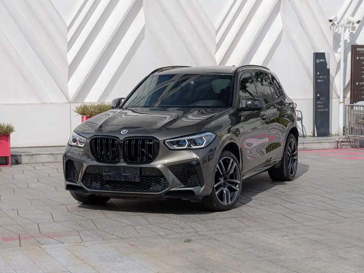 Photo 1 - BMW X5 M