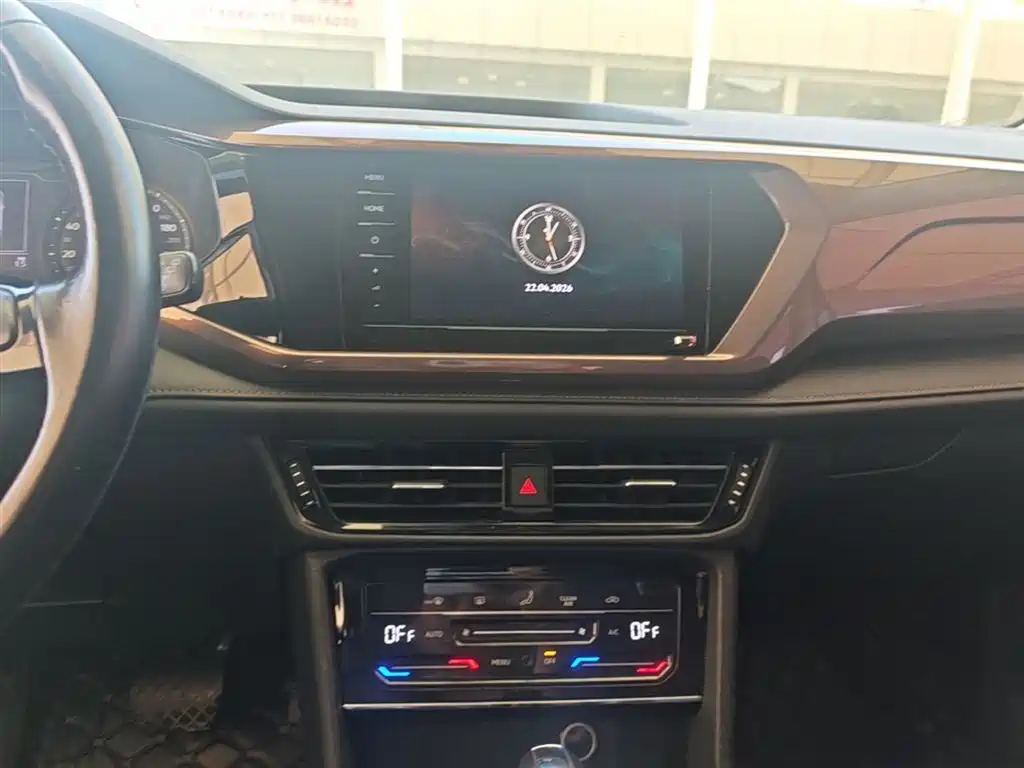VOLKSWAGEN TUYUE