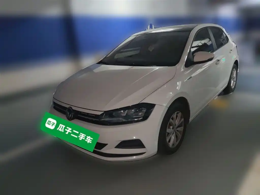 Volkswagen Polo 2023 Facelift Plus 1.5L Auto Chroma Tech Edition фото 2