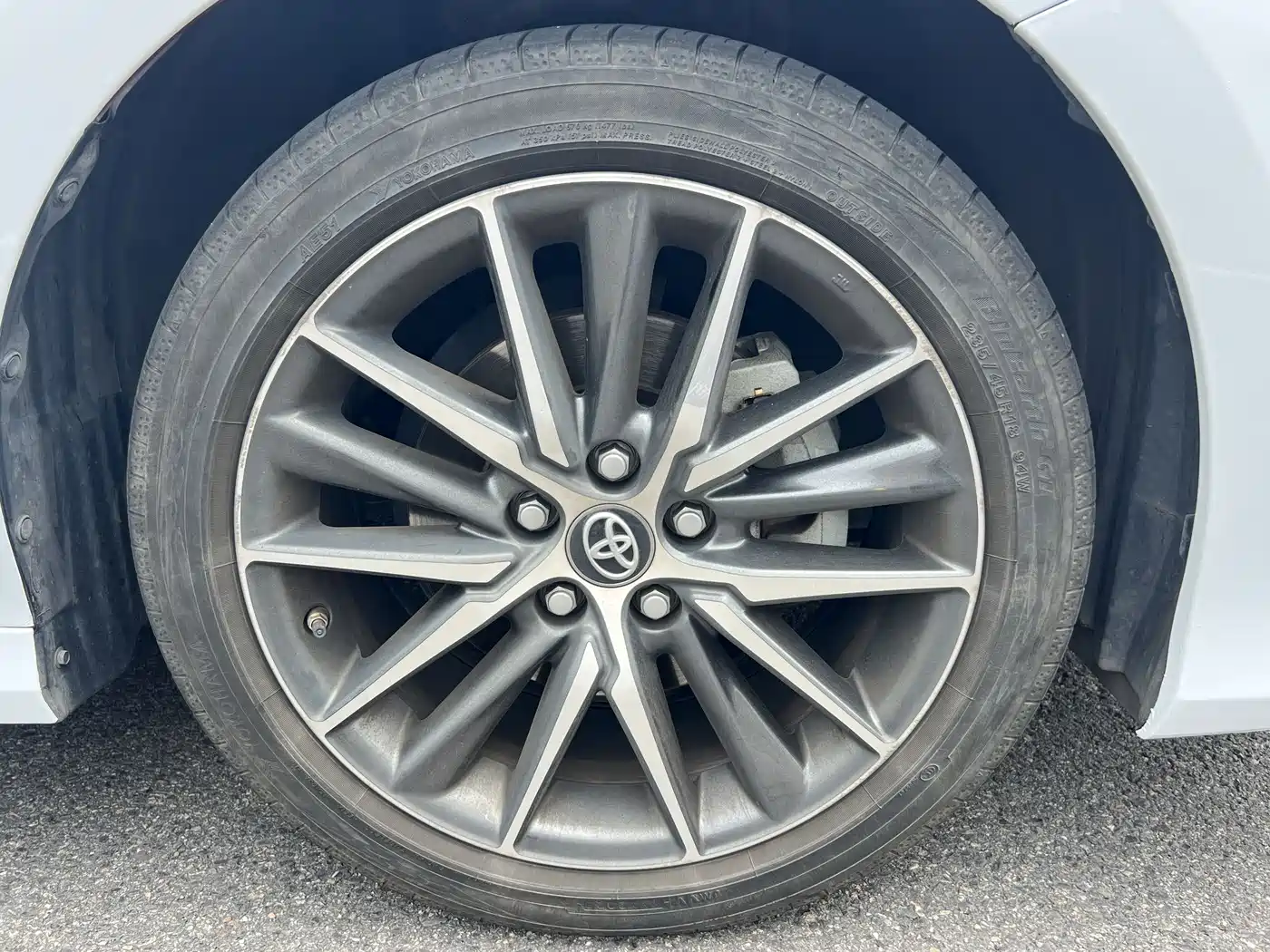 Toyota Camry 2023 2.5G Luxury Edition фото 17