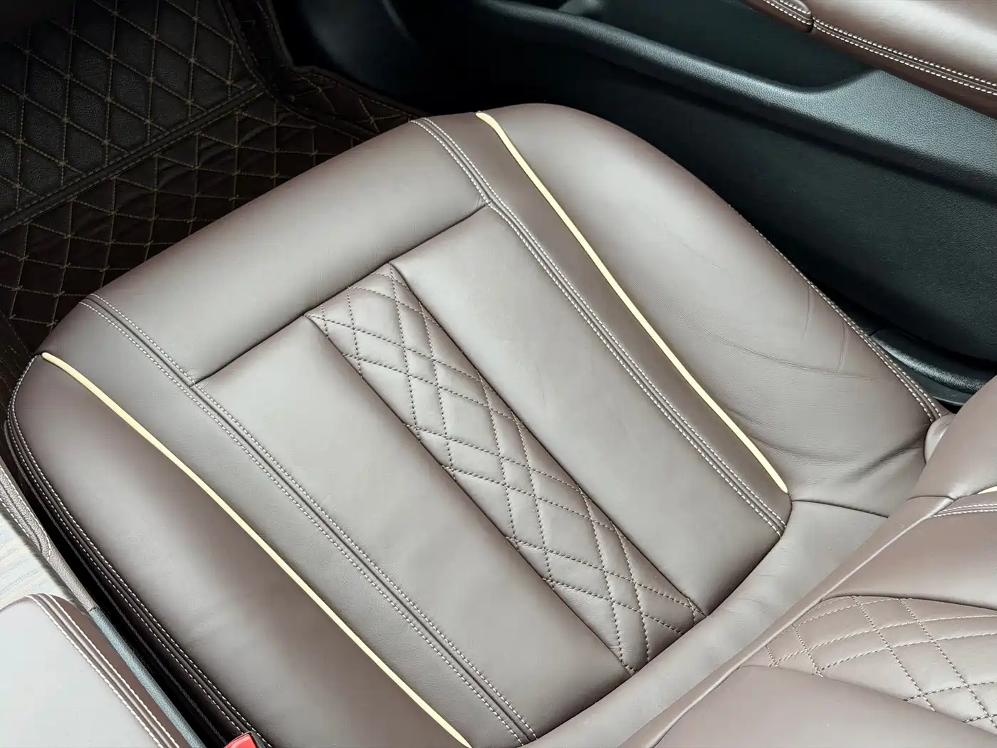 BMW 5 Series 2020 530Li Leading Luxury Package фото 18