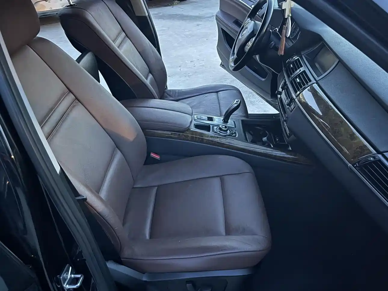 BMW X5 (Import) 2011 xDrive35i Leading Edition фото 7