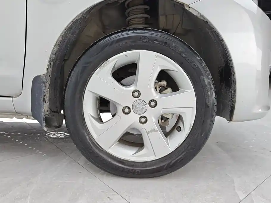 Venucia R30 2016 2014 1.2L Manual Premium