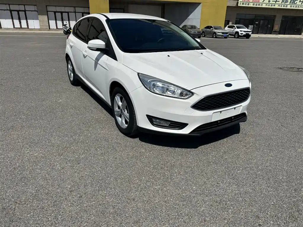 FORD FOX