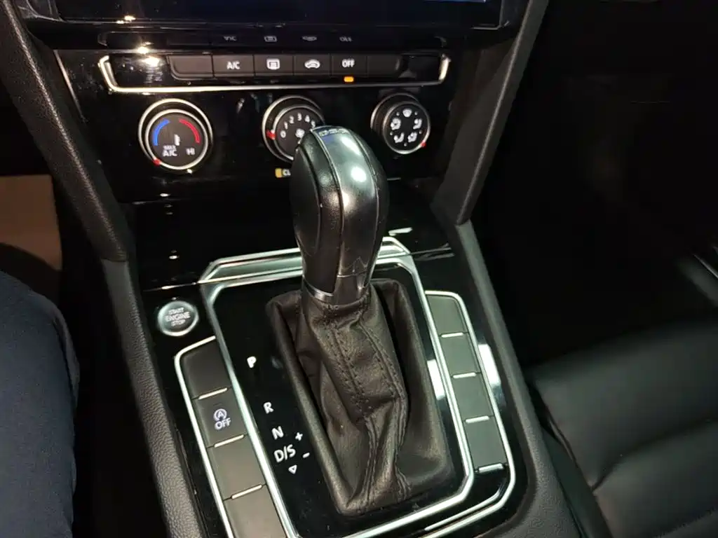 Volkswagen Magotan 2019 330TSI DSG Leading China VI фото 14
