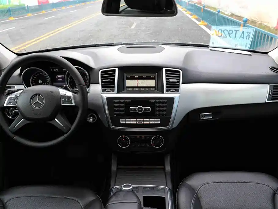 Mercedes-Benz M-Class 2014 ML 320 4MATIC фото 10