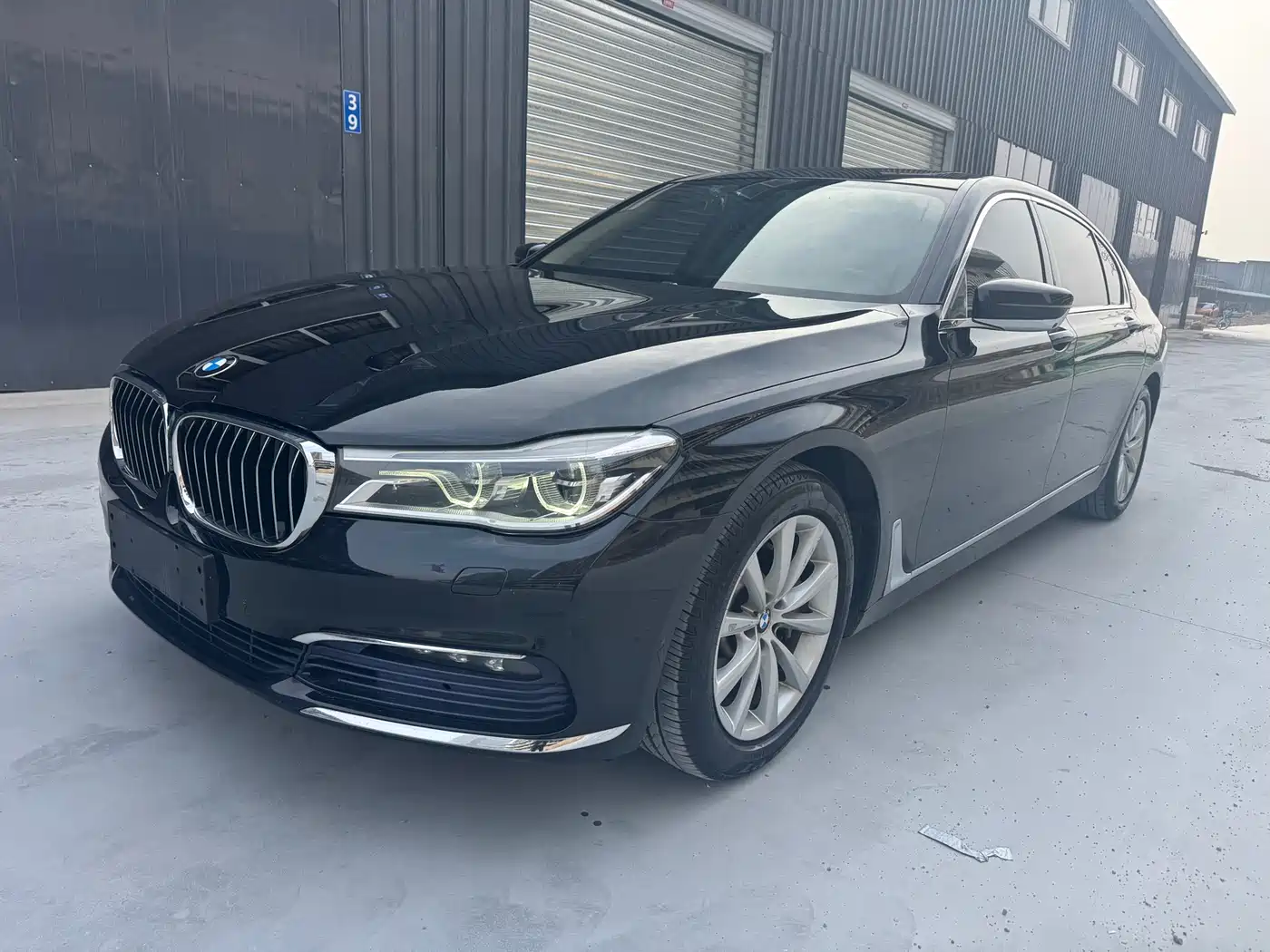 BMW 7 Series 2016 730Li Luxury