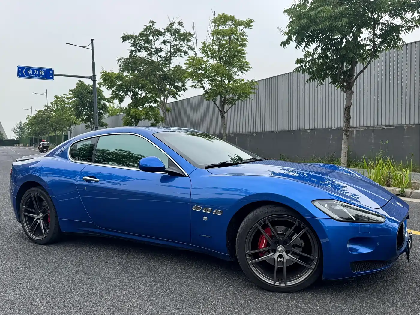 Maserati GranTurismo 2015 2007 4.2L Standard