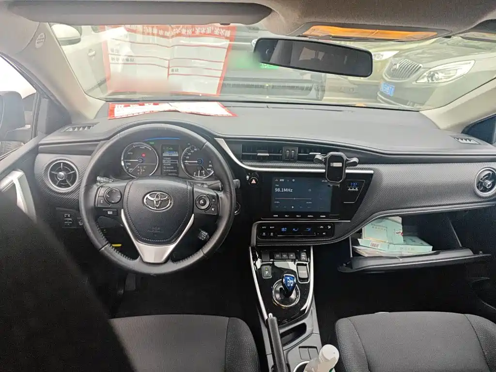 Toyota Levin Twin Engine E+ 2019 2019 1.8PH V E-CVT Luxury Edition
