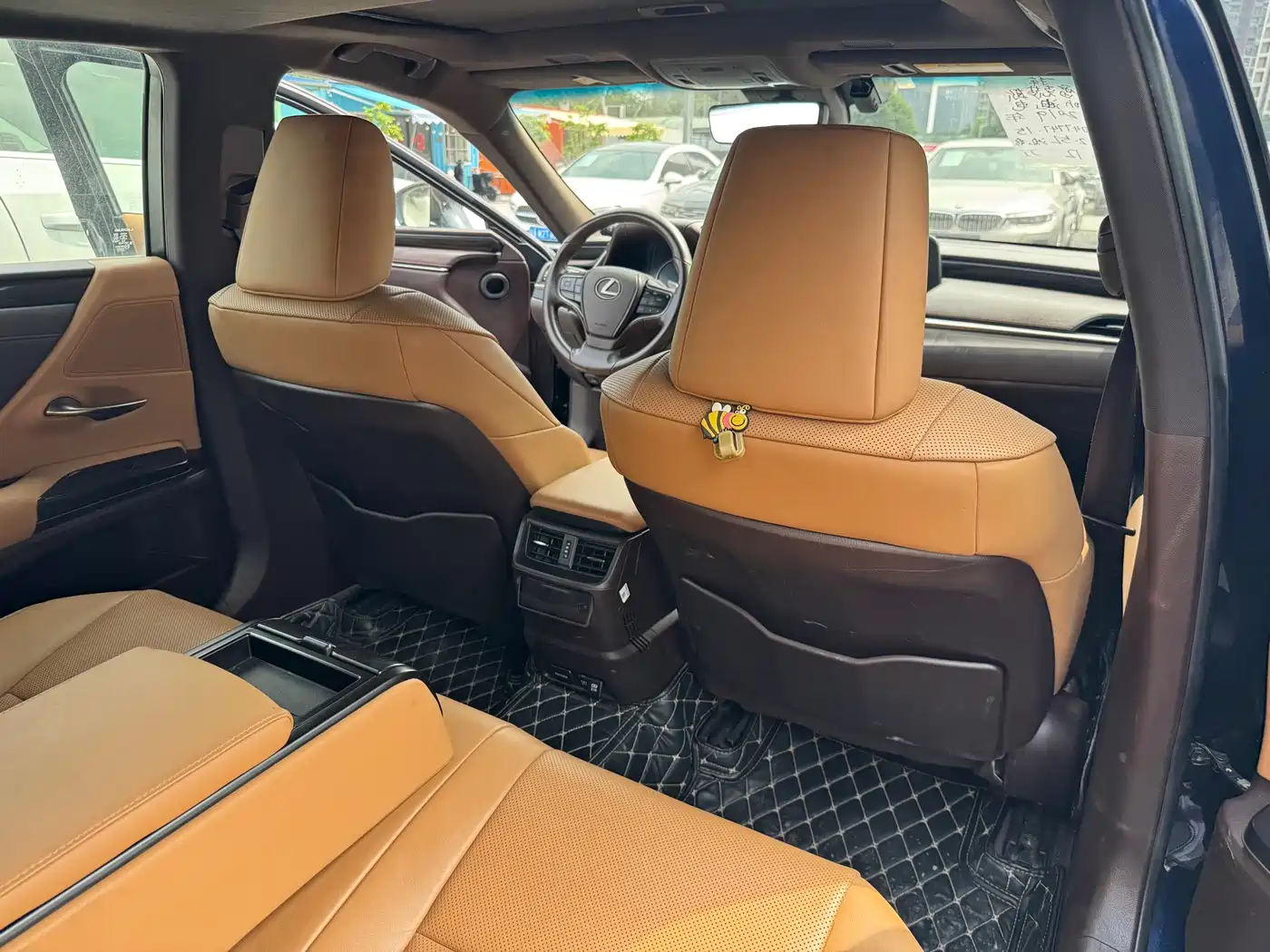 Lexus ES 2018 300h Excellence Edition China V фото 10