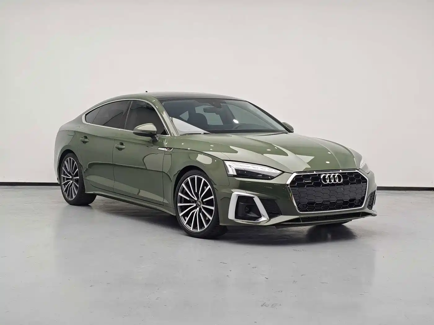 Audi A5 (Import) 2023 2023 Sportback 40 TFSI quattro Luxury Dynamic
