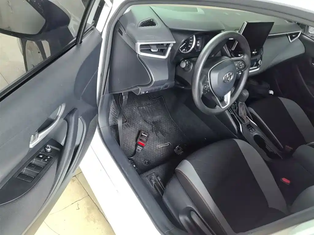 Toyota Corolla 2021 1.2T S-CVT Elite PLUS Edition фото 16