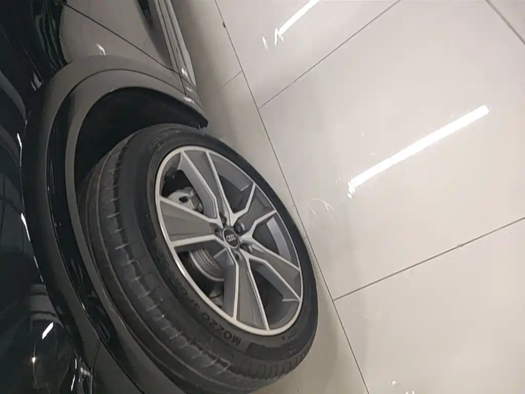 Audi Q5L 2022 Facelift 45T Luxury Dynamic фото 23