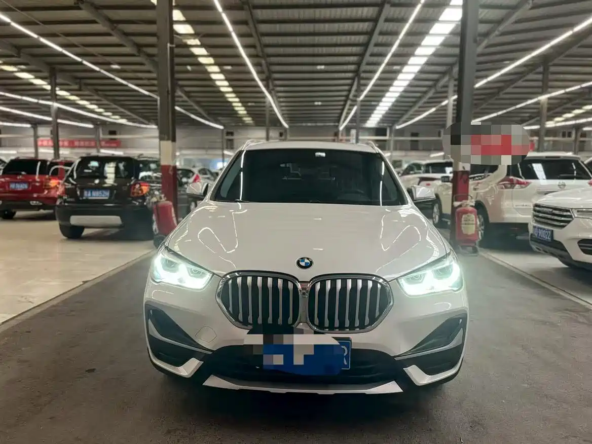 BMW X1 2021 sDrive20Li Exclusive фото 2