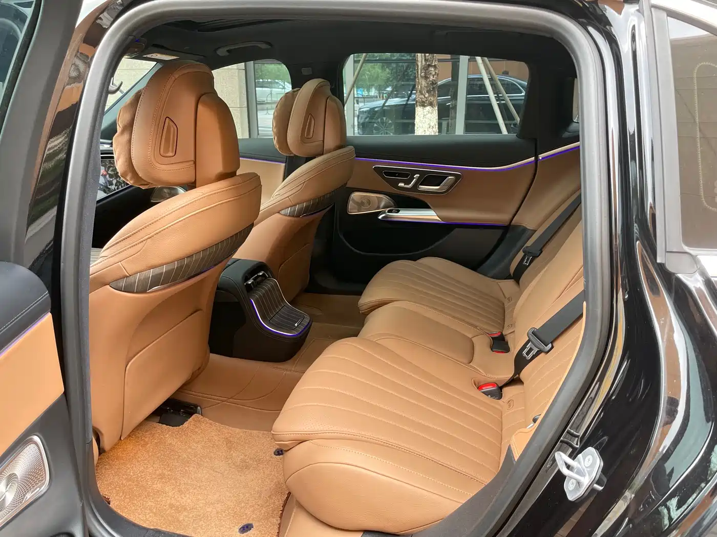 Mercedes-Benz E-Class 2025 Facelift E 300 L Luxury фото 7