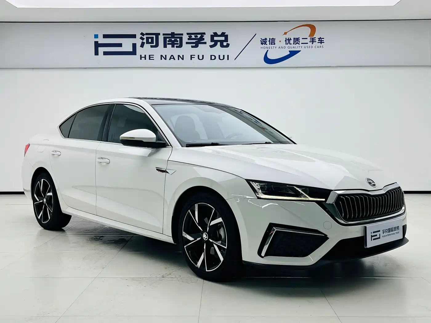 Škoda Octavia 2022 PRO TSI280 Premium Edition фото 3