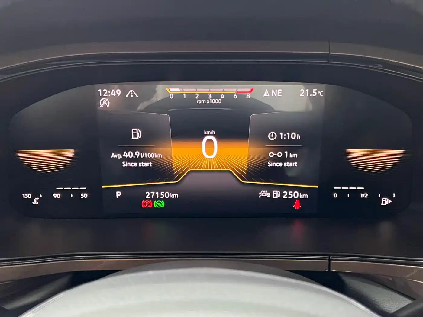 Volkswagen Tharu 2022 280TSI FWD Luxury Edition фото 8