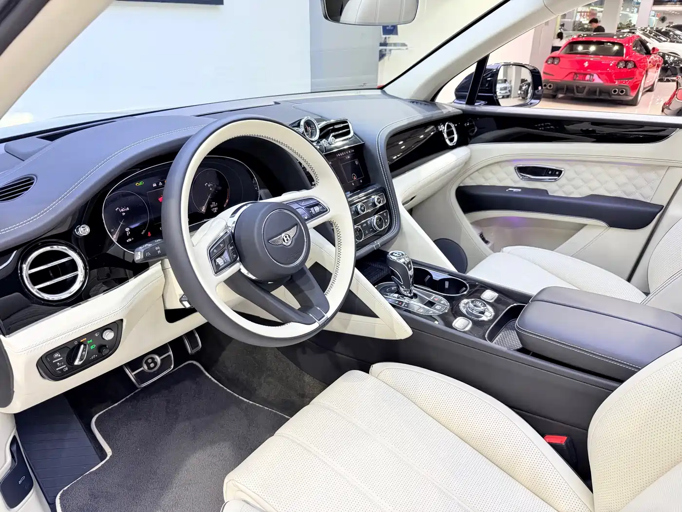 Bentley Bentayga 2022 4.0T V8 фото 6