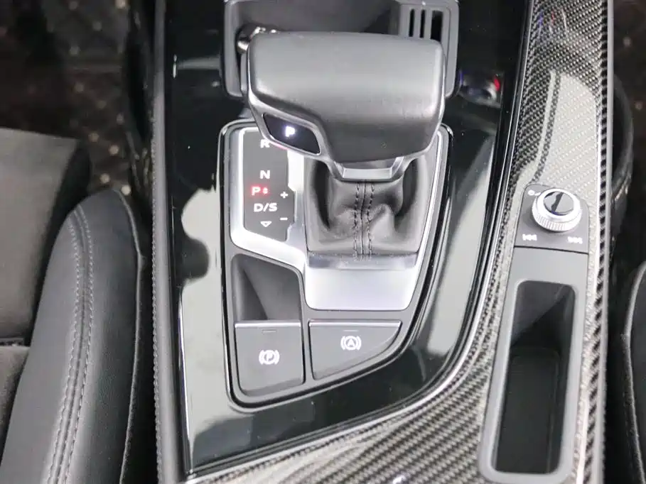 Audi A4L 2023 45 TFSI quattro Premium Sport фото 10