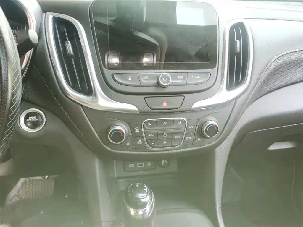 Chevrolet Equinox 2019 535T Auto Yujie Edition (China VI) фото 2