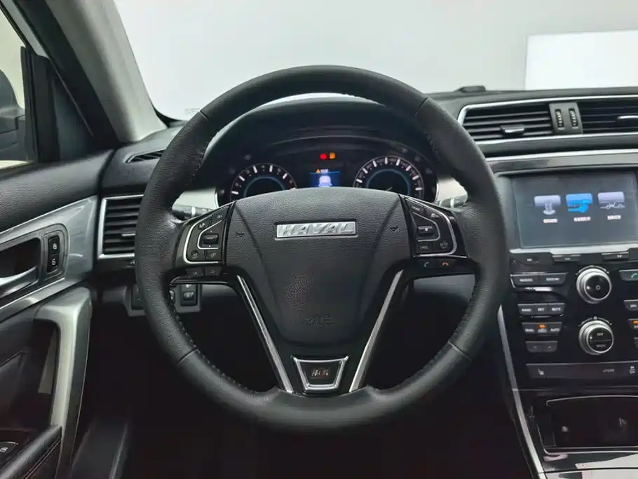 Photo 15 - Haval H2