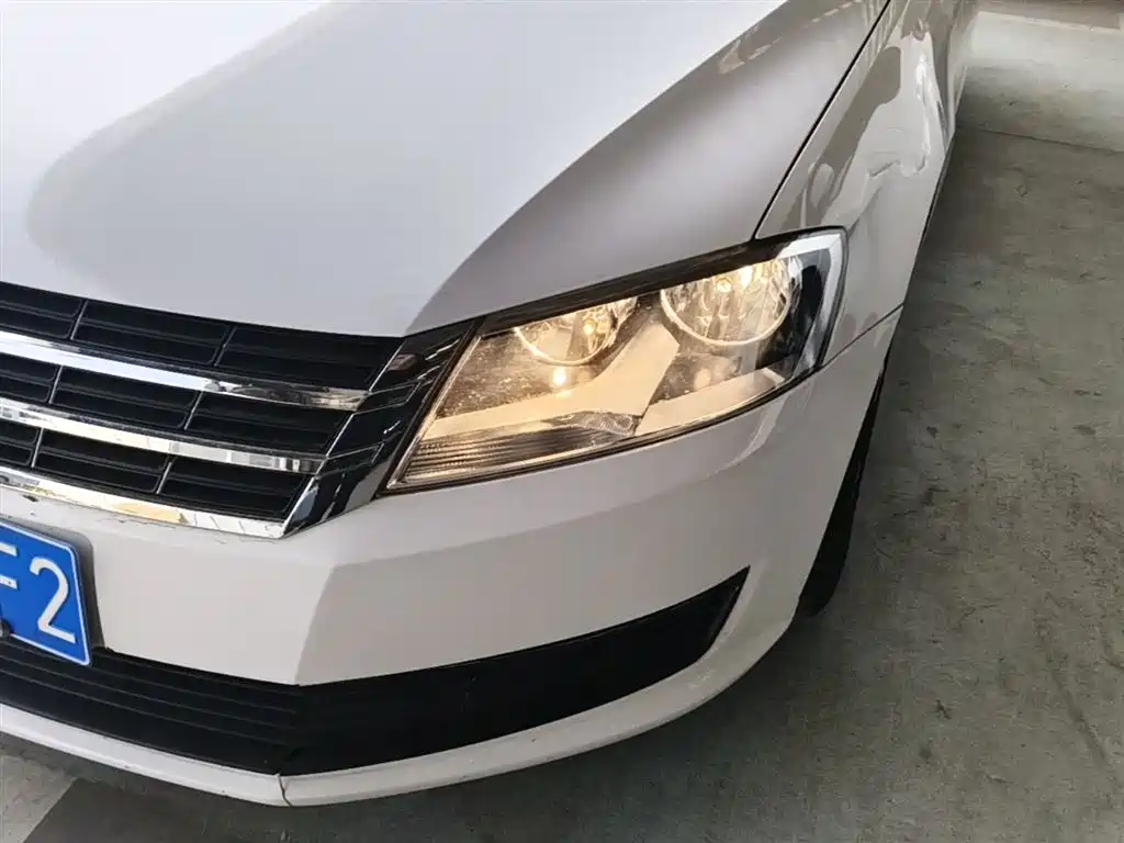 Volkswagen Lavida 2013 Facelift Classic 1.6L Automatic Trend фото 24