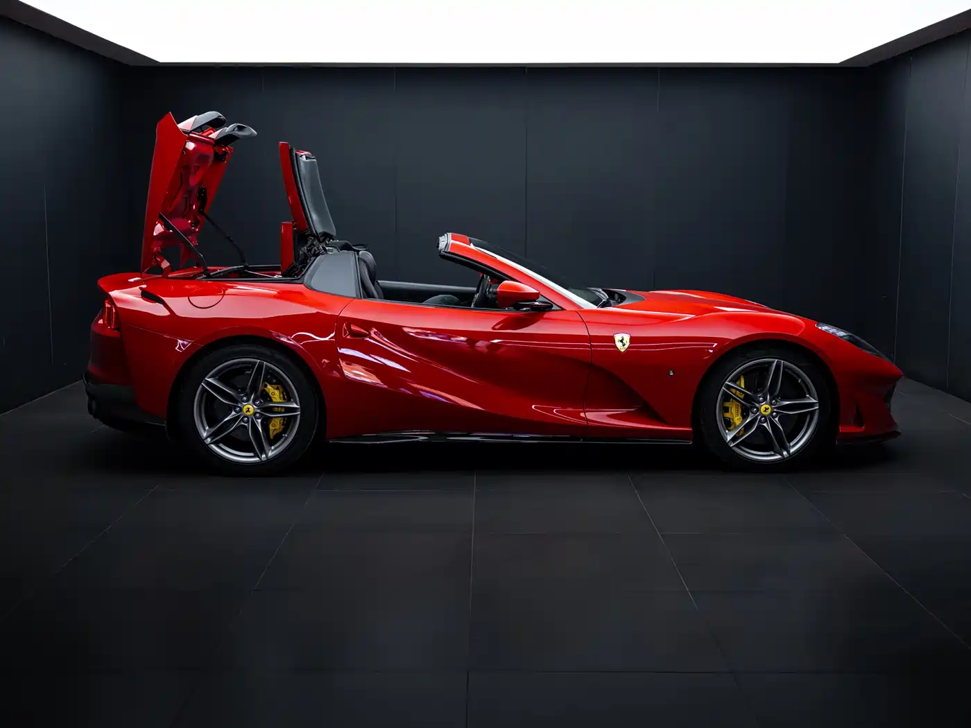Ferrari 812 2021 2020 6.5L GTS