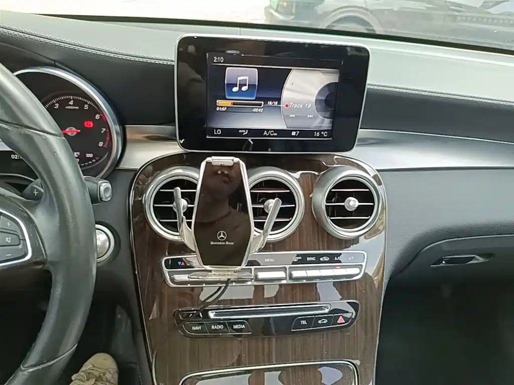 Mercedes-Benz GLC 2016 GLC 260 4MATIC Dynamic фото 13