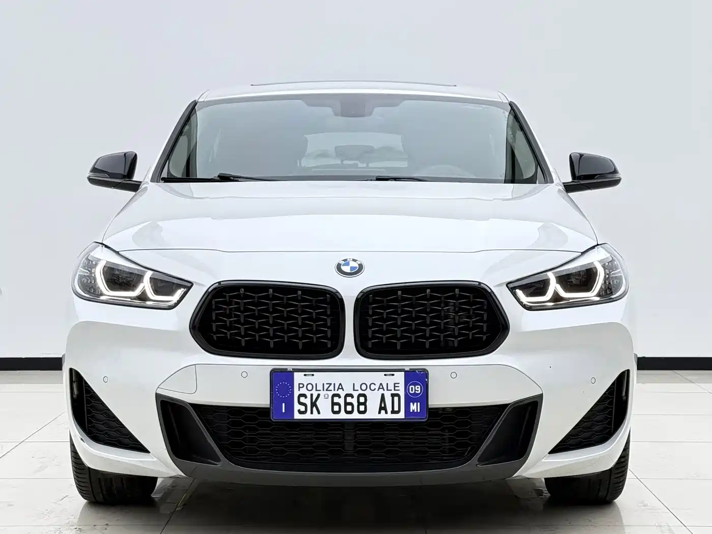 BMW X2 2023 sDrive25i M Sport Shadow Edition фото 2