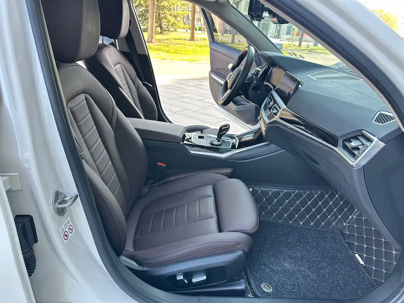 BMW 3 Series 2021 320Li M Sport Package фото 8