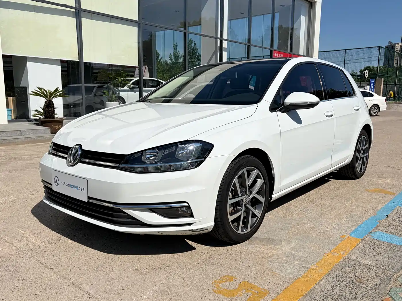 Volkswagen Golf 2020 280TSI DSG Comfort фото 2