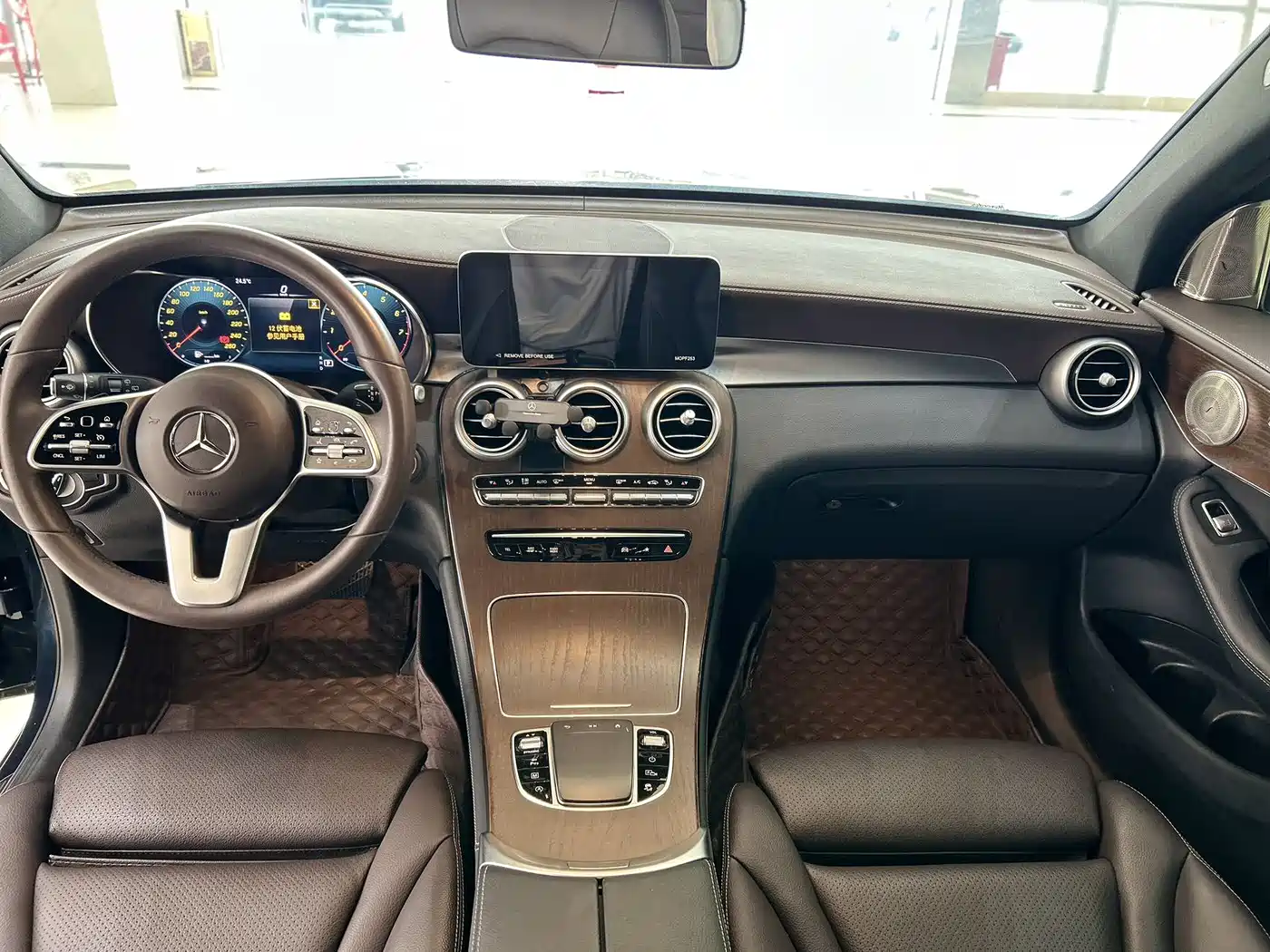 Mercedes-Benz GLC 2022 GLC 300 L 4MATIC Dynamic Collector's Edition фото 11