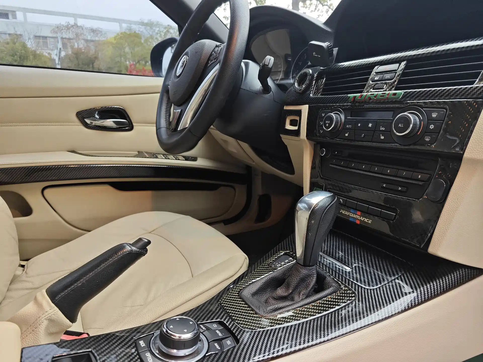 Photo 11 - BMW 3 Series (Import)