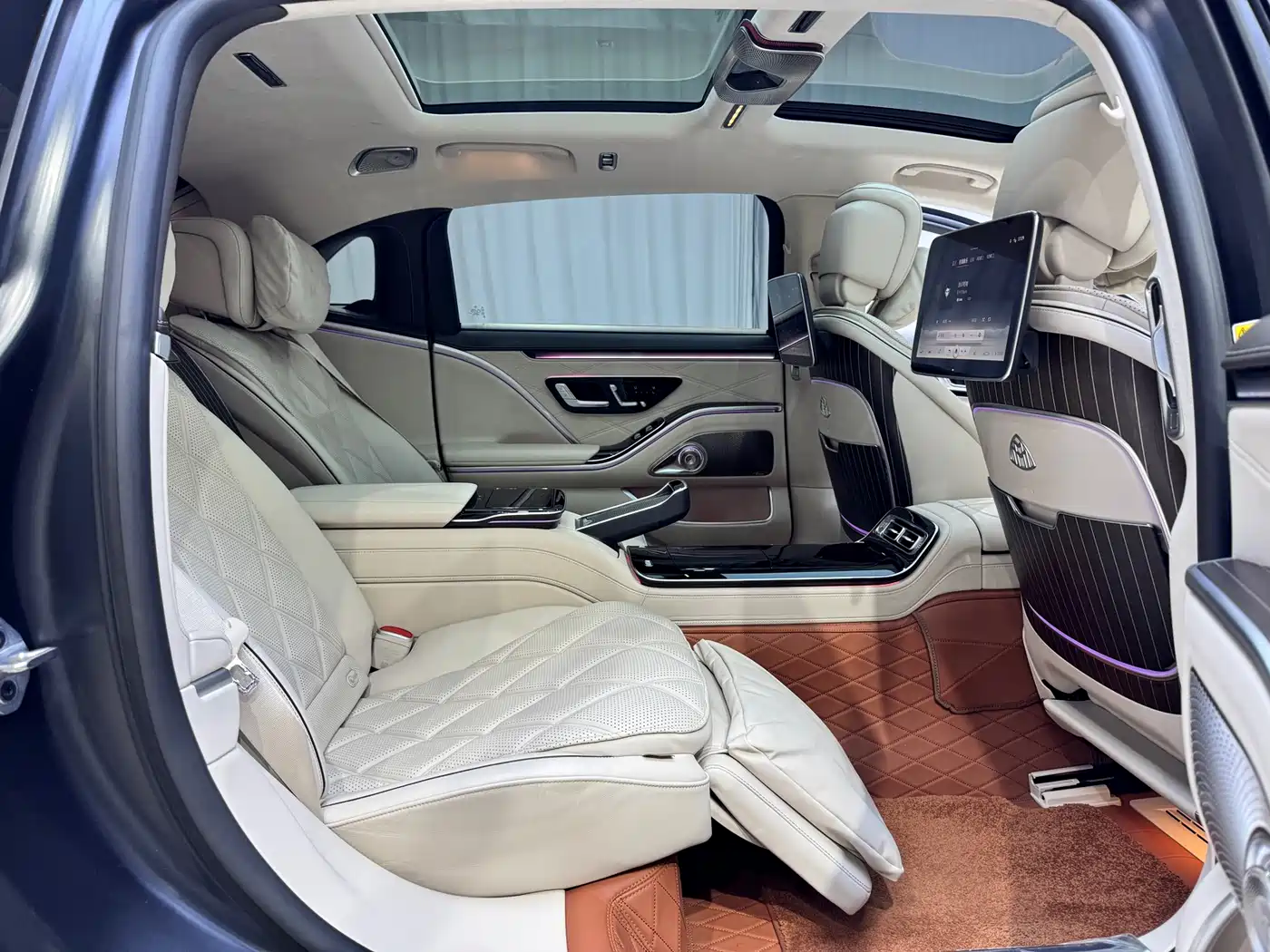 Mercedes-Benz Maybach S-Class 2023 S 680 4MATIC фото 11