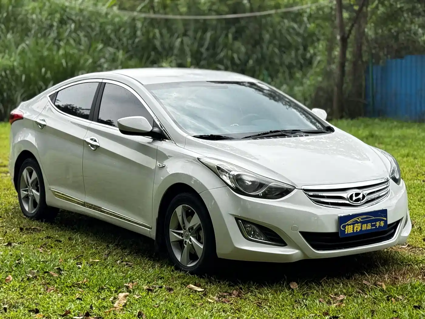 Hyundai Langdong 2012 1.6L Automatic Fashion фото 3