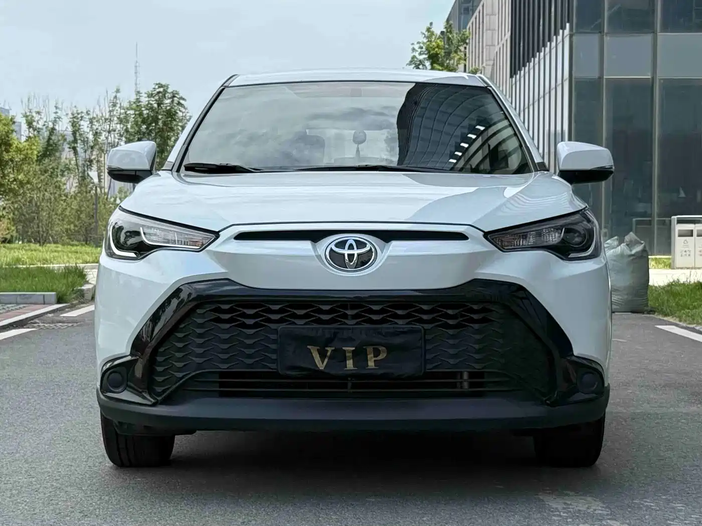 Toyota Frontlander 2024 2.0L CVT Elite Edition фото 2