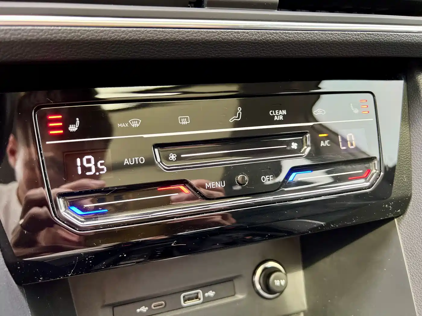 Volkswagen Tiguan L 2022 330TSI Auto 2WD R-Line Premium Edition фото 9