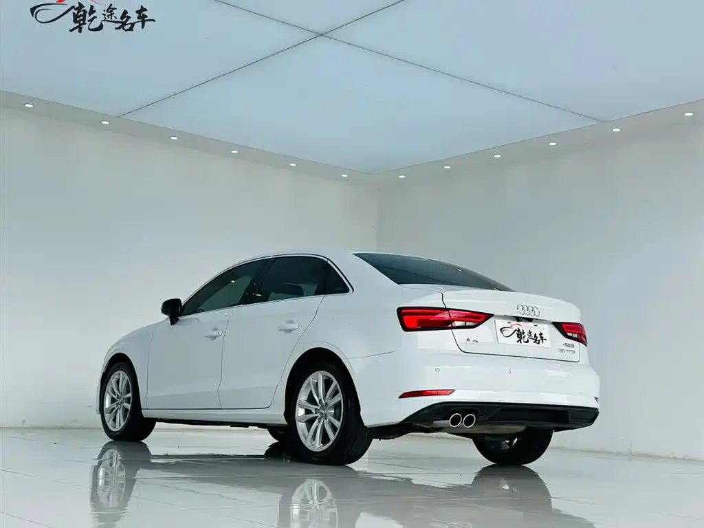 Audi A3 2017 Limousine 35 TFSI Progressive фото 5