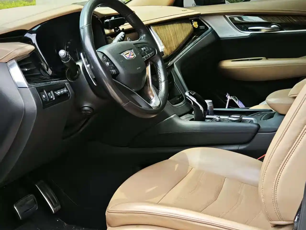 Cadillac XT6 2020 Facelift 28T 6-Seater 4WD Platinum Sport Edition фото 8