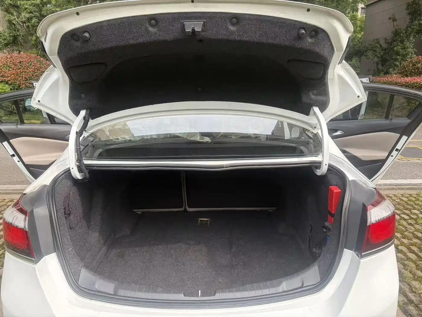 Chevrolet Cruze 2015 1.4T DCG Luxury Edition фото 19