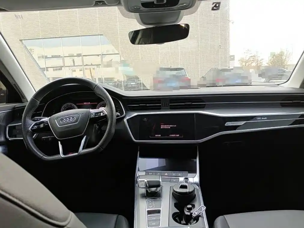 Фото 9 - Audi A6 (Import)