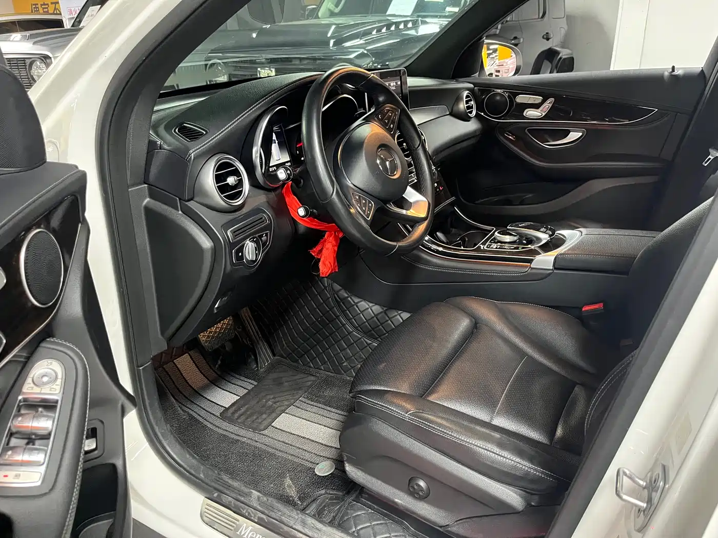 Mercedes-Benz GLC 2019 GLC 260 4MATIC Dynamic фото 5